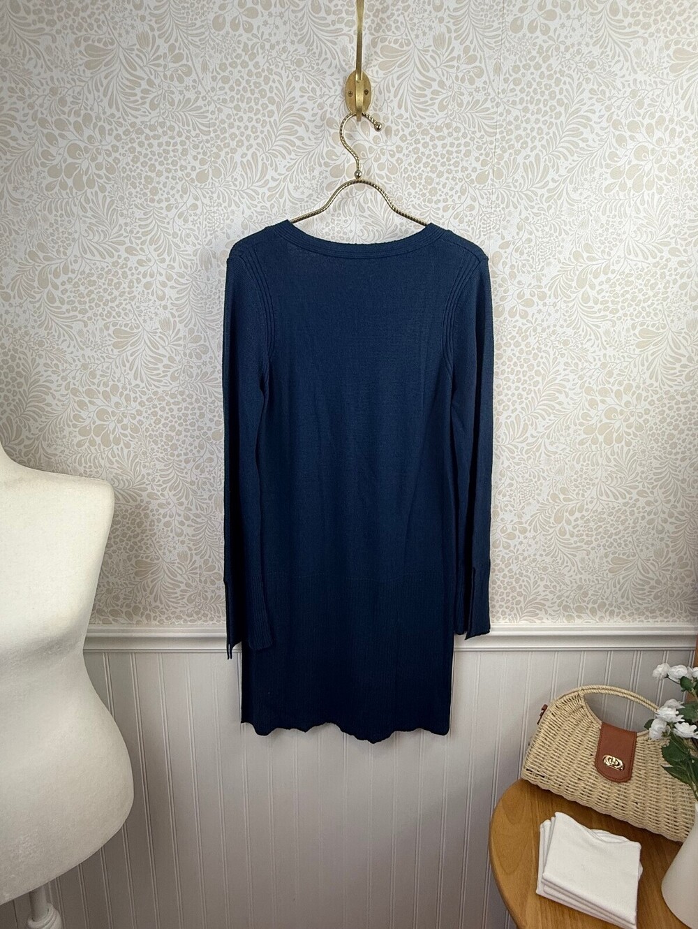 Free People Dark Navy Crisscross V-Neck Tunic Sweater - Size - Medium - Picture 4 of 7